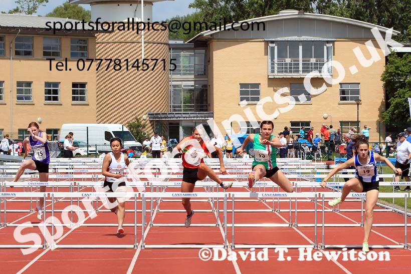 Womens Under-17s and Girls Under-15s Hurdles, 2022 Northern Inter Counties U17s and U15s Track and Field, York, Thursday, June 2nd. Photo: David T. Hewitson/Sports for All Pics